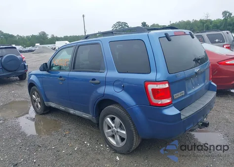 2009 Ford Escape Xlt from USA, damaged, VIN 1FMCU03G79KC99638